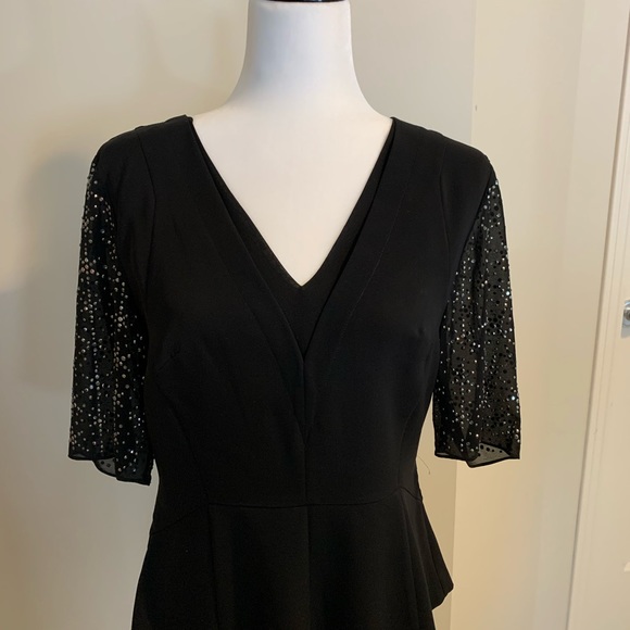 Evening wear - Picture 2 of 8